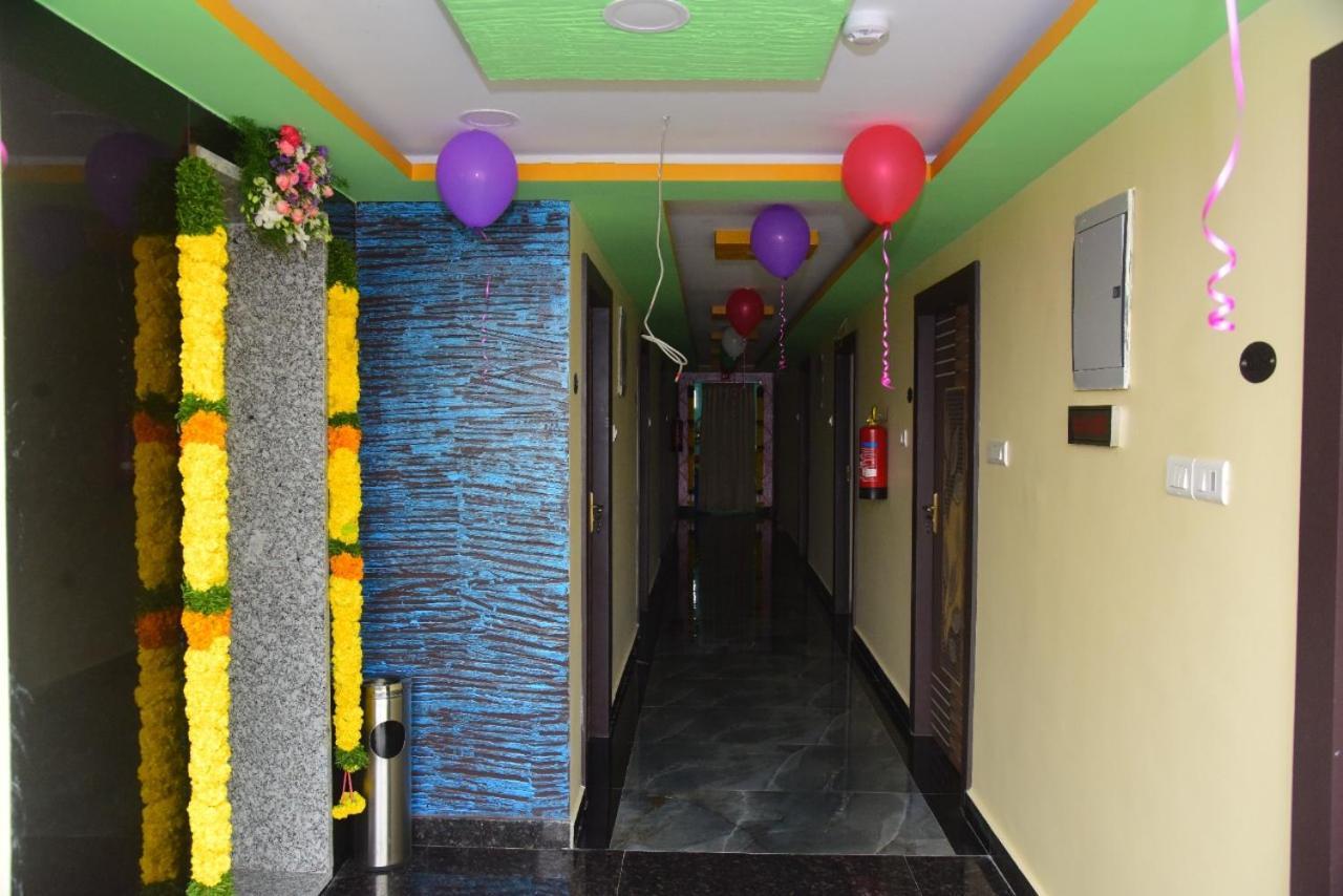 Hotel Sri Hasmitha Vijayawāda Exterior foto
